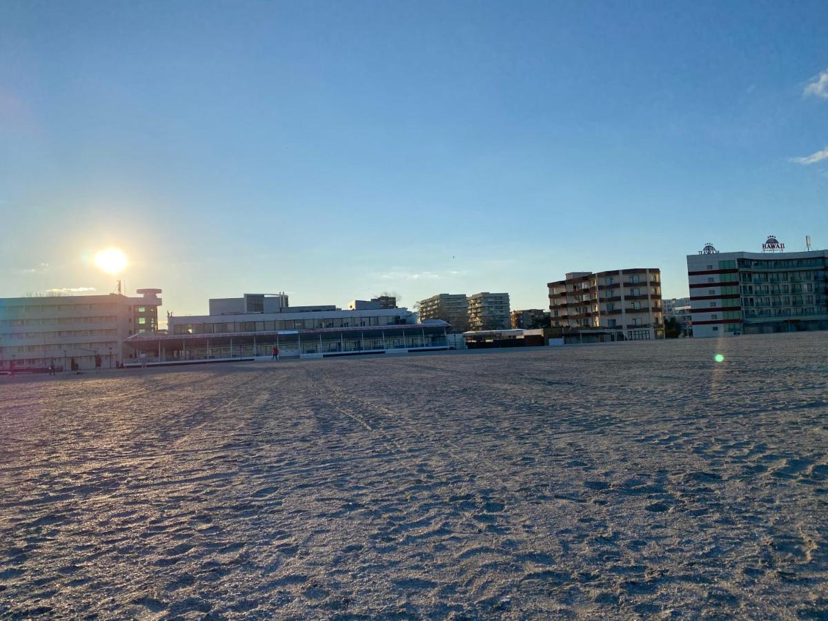 Moonlight Summer Apartment Mamaia Exterior foto